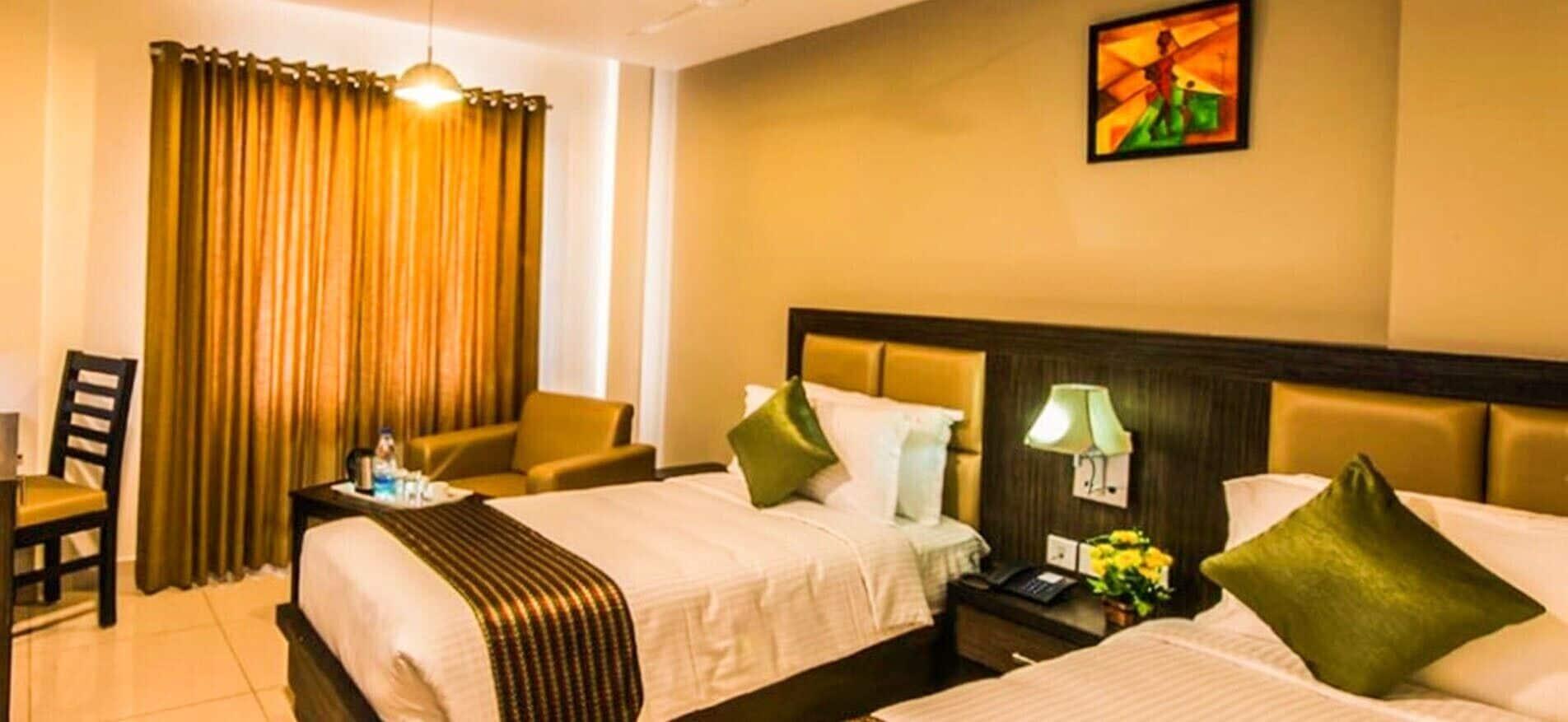 Plaza Hotel Trichy Tiruchirappalli Zewnętrze zdjęcie