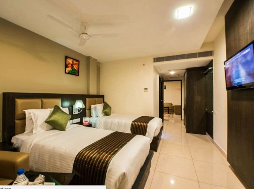 Plaza Hotel Trichy Tiruchirappalli Zewnętrze zdjęcie