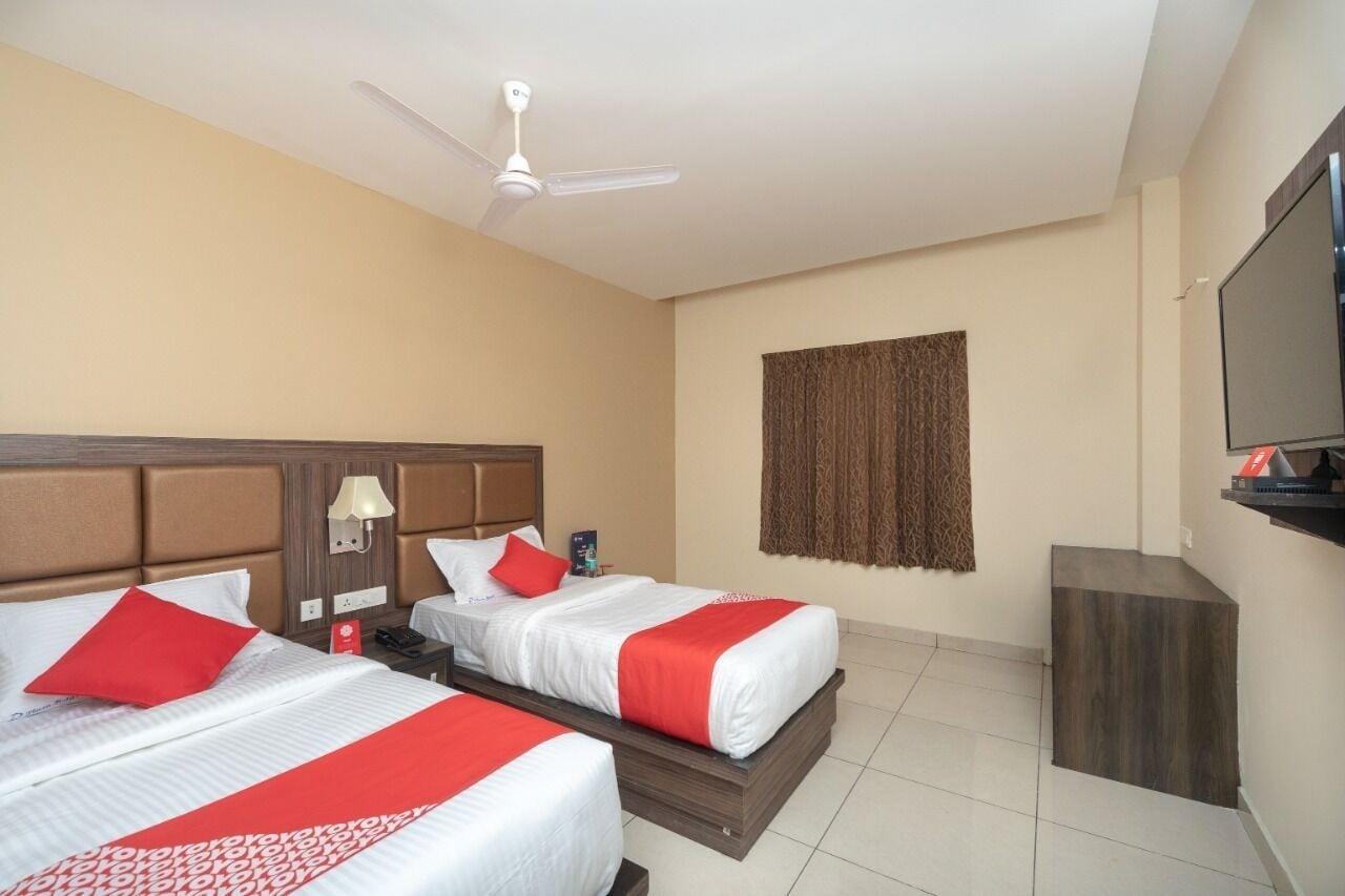 Plaza Hotel Trichy Tiruchirappalli Zewnętrze zdjęcie