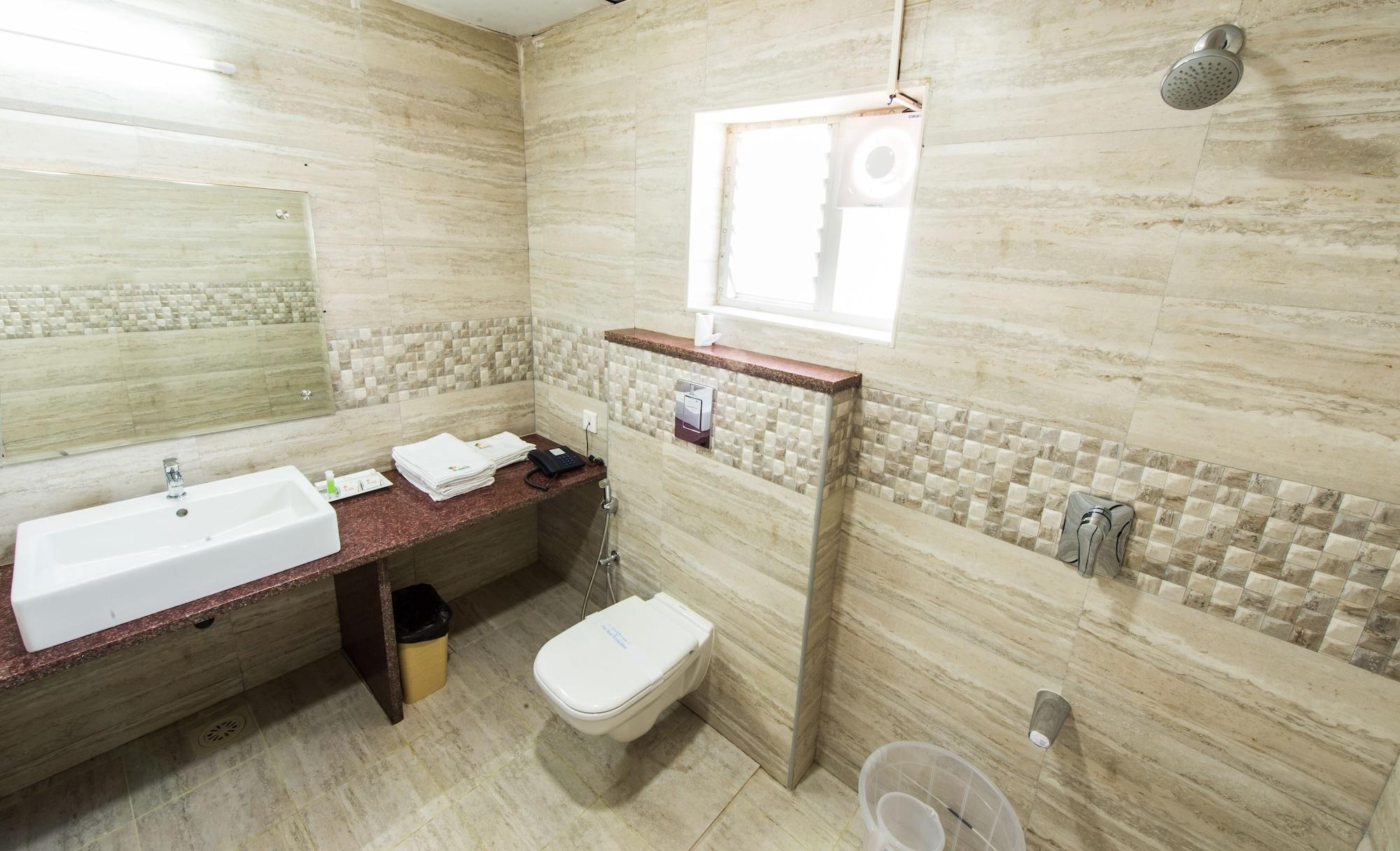 Plaza Hotel Trichy Tiruchirappalli Zewnętrze zdjęcie