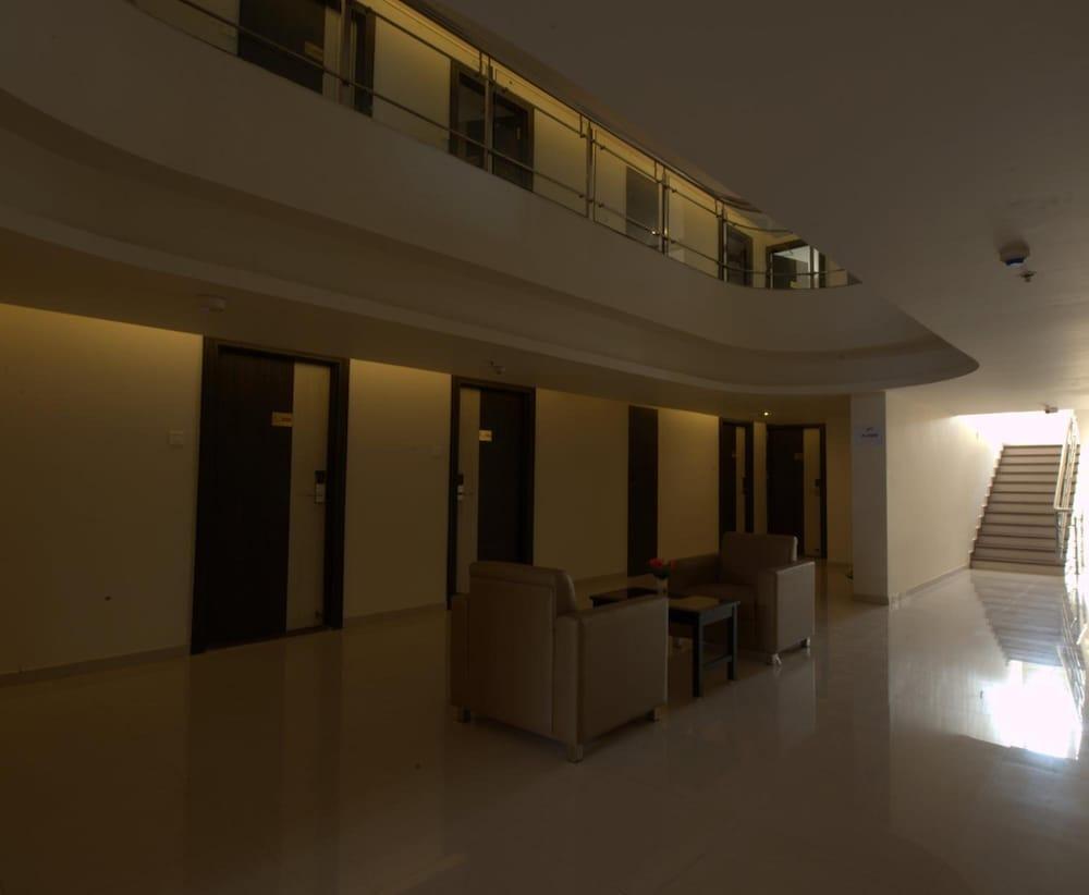Plaza Hotel Trichy Tiruchirappalli Zewnętrze zdjęcie