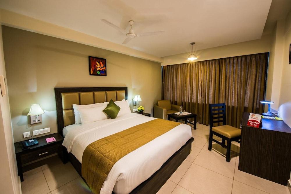 Plaza Hotel Trichy Tiruchirappalli Zewnętrze zdjęcie