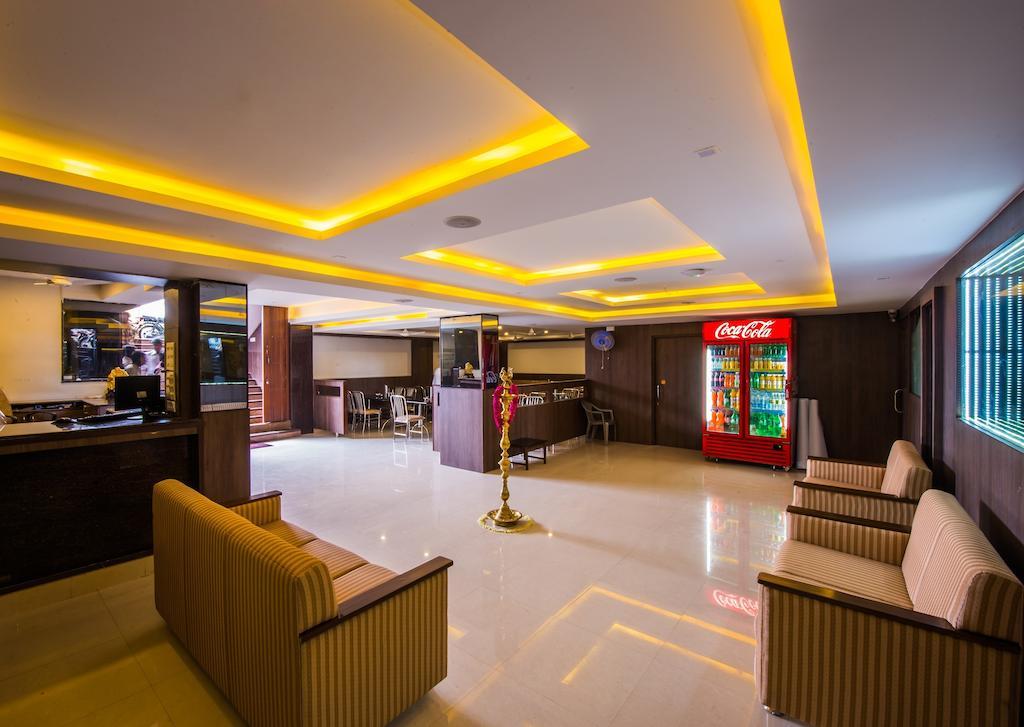 Plaza Hotel Trichy Tiruchirappalli Pokój zdjęcie